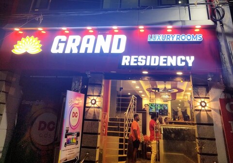 Grand Residency
