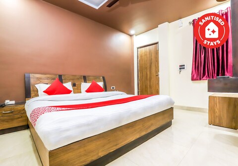 Hotel O by OYO CK Valley Hotel & Restaurant