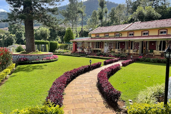 PrakritiLaya Nature Homes (A Vegetarian & Non Alcoholic homestay)