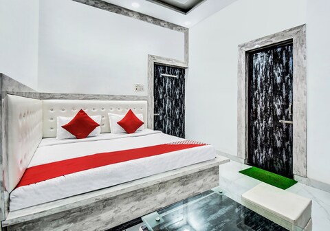 Hotel O Ashish Palace