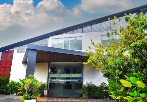 Surendra Trident Hotel