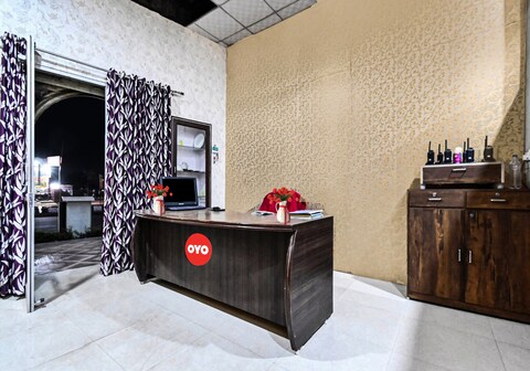 Hotel O Manuhar Guest House