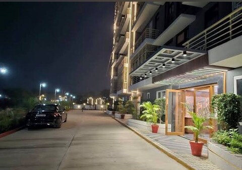 Vrindavan Heritage 1 2BHK with Parking