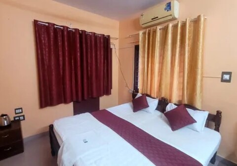 FabHotel Fort Beach Residency