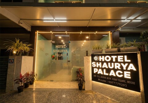 Hotel Shaurya Palace