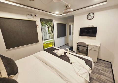 Astha Home - Shared Pool Room