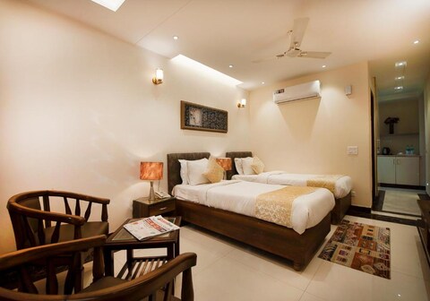 Deluxe Imperial Apartments | Fortis/Max/Huda