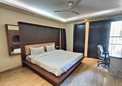 Greenleaf Apartment and Suites Greater Kailash 1
