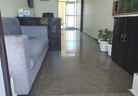 Hotel O Sadhna Holiday Home