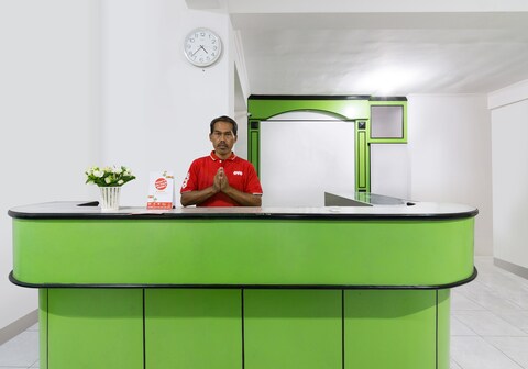 OYO 1242 Penginapan Rb Syariah