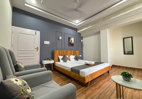 BeauMonde Studio - Miller