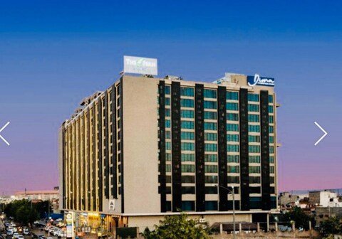 The Grand Anukampa Inn Pink City