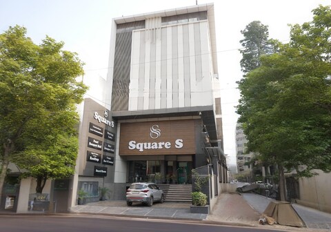 Hotel Square S
