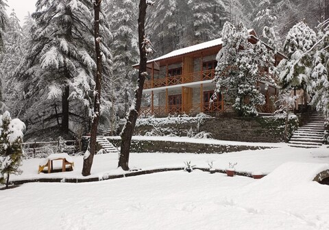 Zone Connect by The Park,Manali
