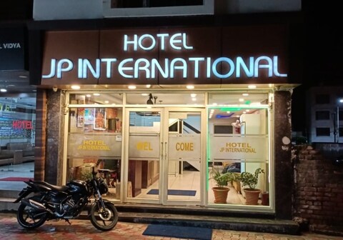 Hotel JP International