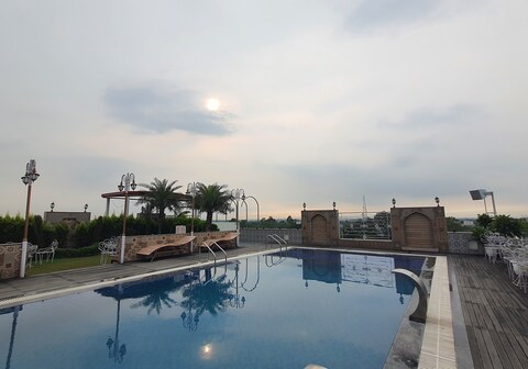 Hotel Raj Mahal Roorkee