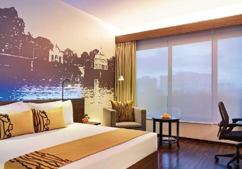 Vivanta Kolkata, EM Bypass