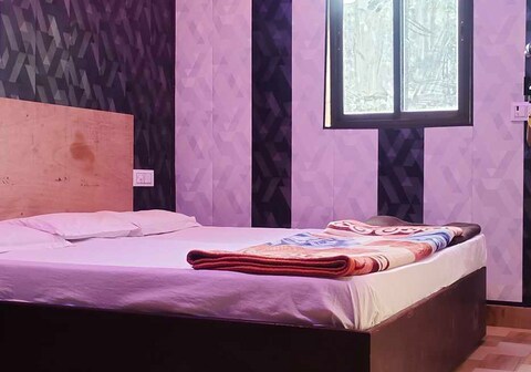 OYO Flagship Hotel Sawariya Grand