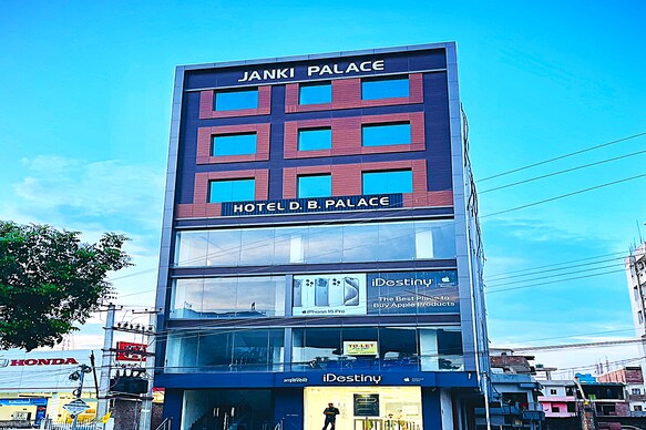 Hotel D B Palace