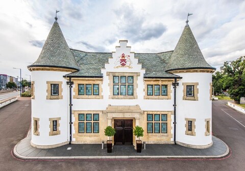 DoubleTree by Hilton London Heathrow Airport