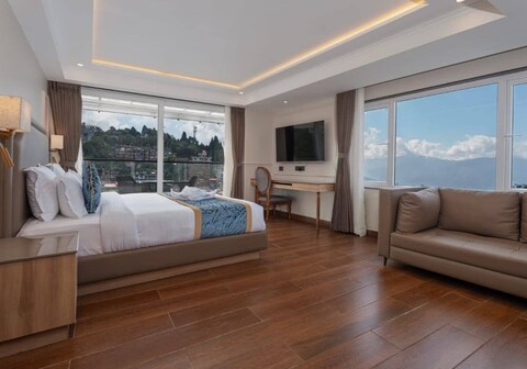 HOTEL TENZINGS GLORY DARJEELING