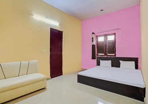 Hotel O Kamla banquet hall