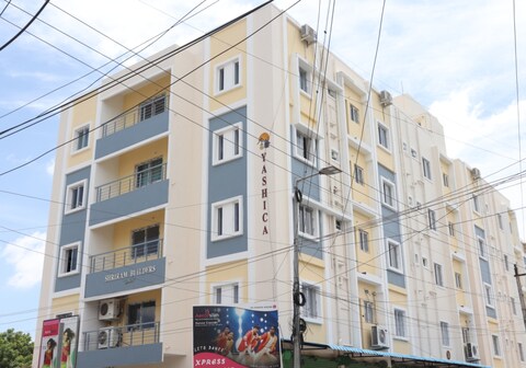 Starlight Hotels DLF