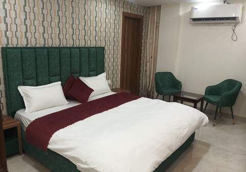 Hotel Modern Plaza