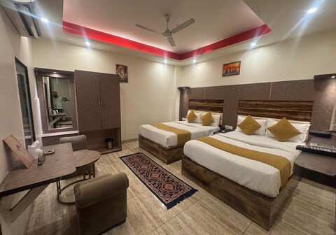 V Hotel Dev Residency Near Delhi IGI Airport