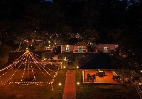 Wayora Villas | Restaurant & Swimming pool