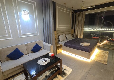 Lake Side Drift 37th floor