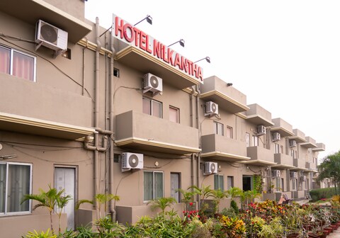 NILKANTHA HOTEL