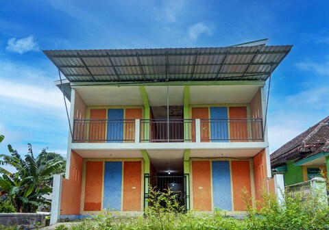 Hotel O Kemangi Asri Kost