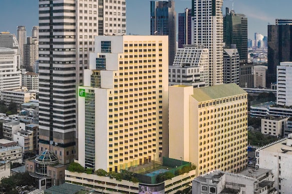 Holiday Inn Bangkok Silom