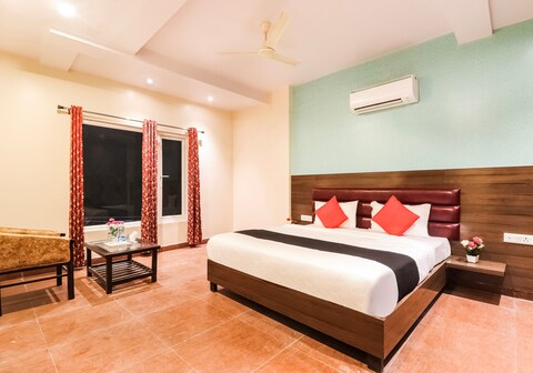 Collection O Gaytri Palace