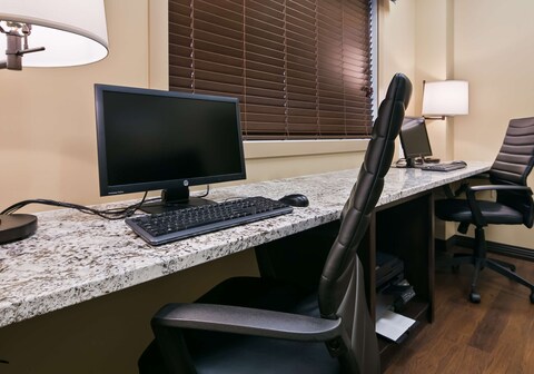 Best Western Plus Lacombe Inn & Suites