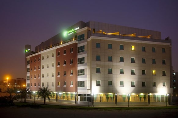 Holiday Inn Express Dubai Internet City By IHG