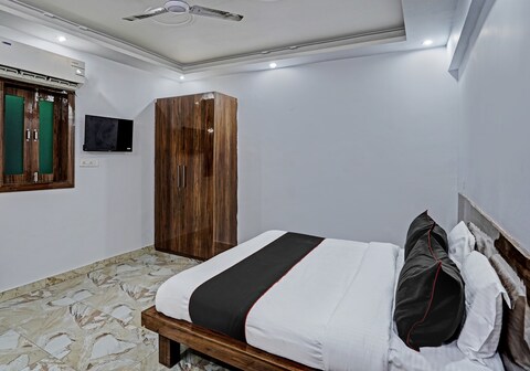 Collection O Grand King Hotel