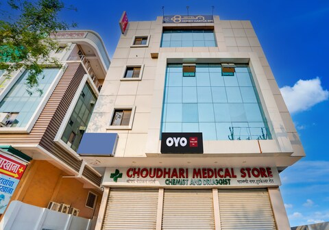 OYO Hotel Honey Castle Inn