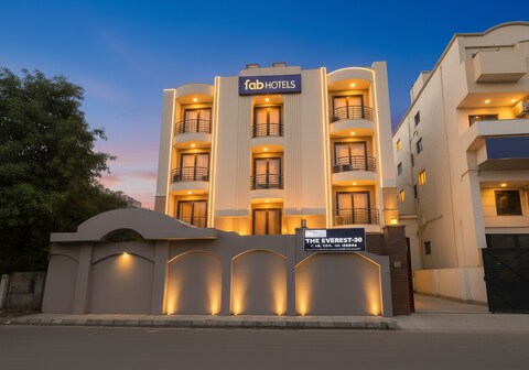 FabHotel Prime Prathana