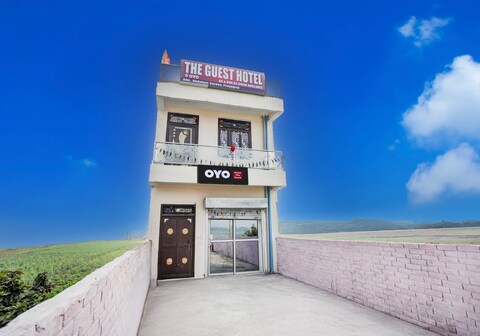 SPOT ON by OYO The Guest Hotel