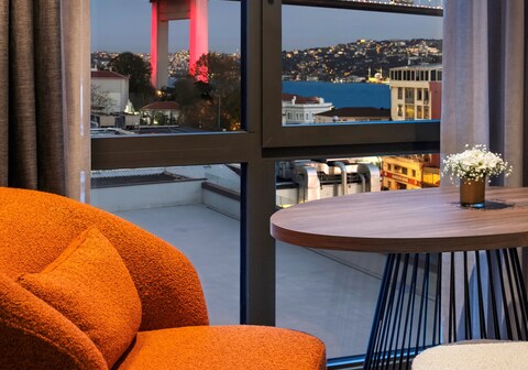 Crowne Plaza ISTANBUL - ORTAKOY BOSPHORUS