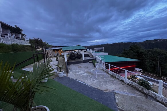 Meili Resort
