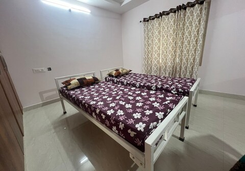 Honey Homes PG For MEN & Women