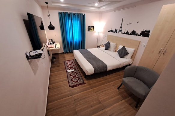 De Crown Luxury Hotel