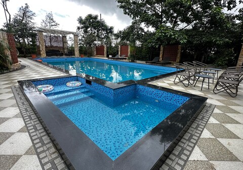 Aayushi Resorts