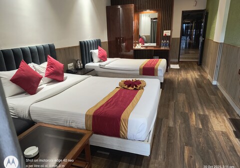 HOTEL DEBRANI INTERNATIONAL