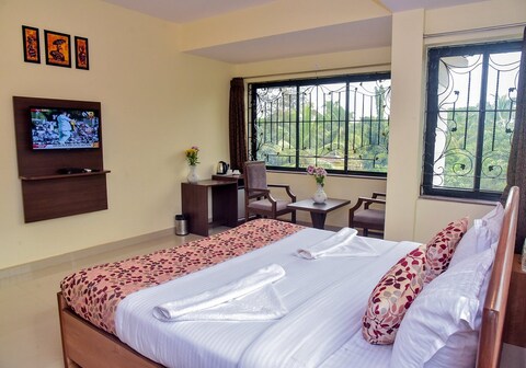 Hotel Candolim Grande