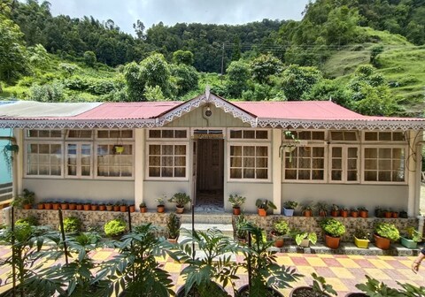 Lepcha Homestay Takdah By StayApart