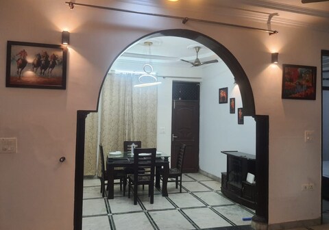 The Quiet Campus Nest